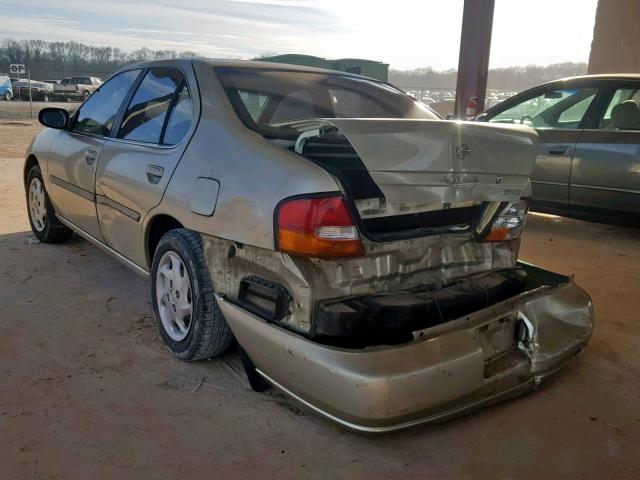 1N4DL01D4XC225787 - 1999 NISSAN ALTIMA XE GOLD photo 3