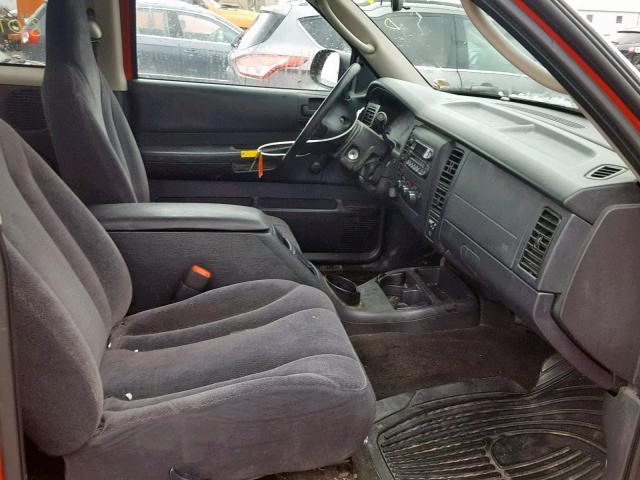 1D7HG12X93S375026 - 2003 DODGE DAKOTA SXT RED photo 5