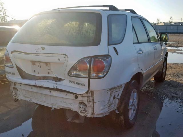 JTJGF10U810090891 - 2001 LEXUS RX 300 WHITE photo 4