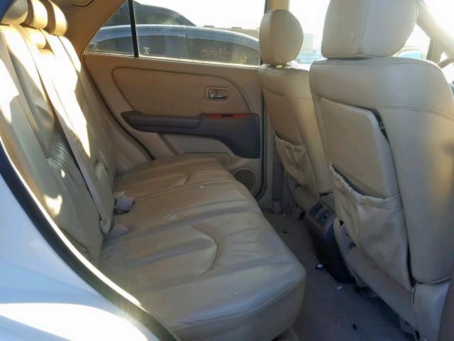 JTJGF10U810090891 - 2001 LEXUS RX 300 WHITE photo 6