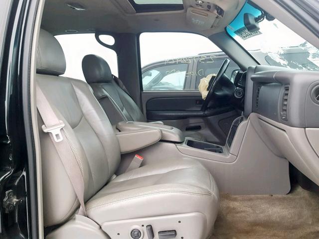 1GNEK13Z23R169864 - 2003 CHEVROLET TAHOE K150 BLACK photo 5