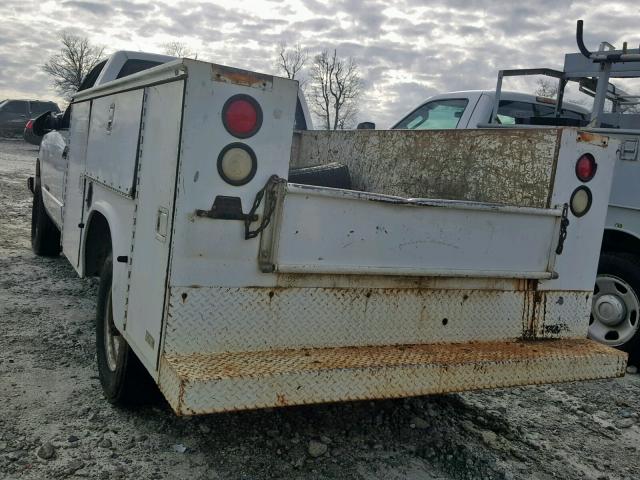 1GTGC34R7YR122815 - 2000 GMC SIERRA C35 WHITE photo 3