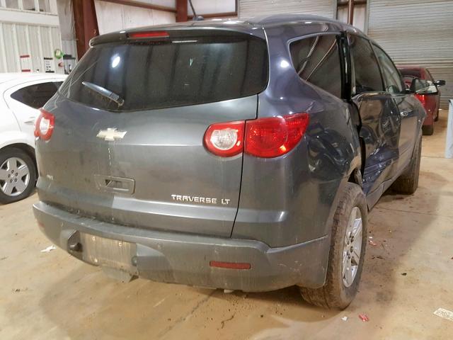 1GNKVGED6BJ249051 - 2011 CHEVROLET TRAVERSE L GRAY photo 4