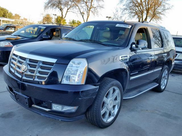 1GYUCEEJ7AR167387 - 2010 CADILLAC ESCALADE H BLACK photo 2