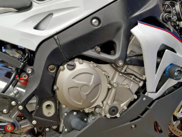 WB10D2102FZ353114 - 2015 BMW S 1000 RR WHITE photo 7