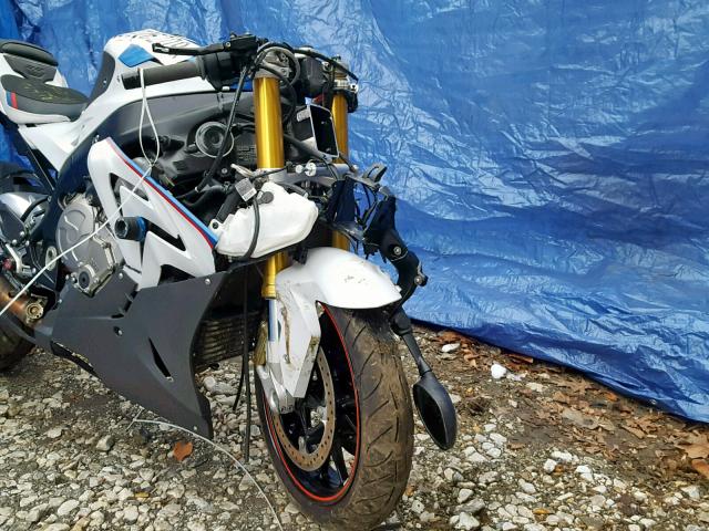 WB10D2102FZ353114 - 2015 BMW S 1000 RR WHITE photo 9