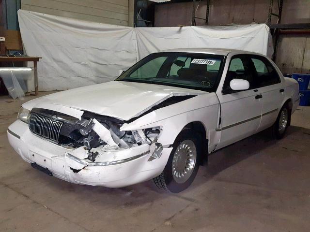 2MEFM75W2XX723590 - 1999 MERCURY GRAND MARQ WHITE photo 2