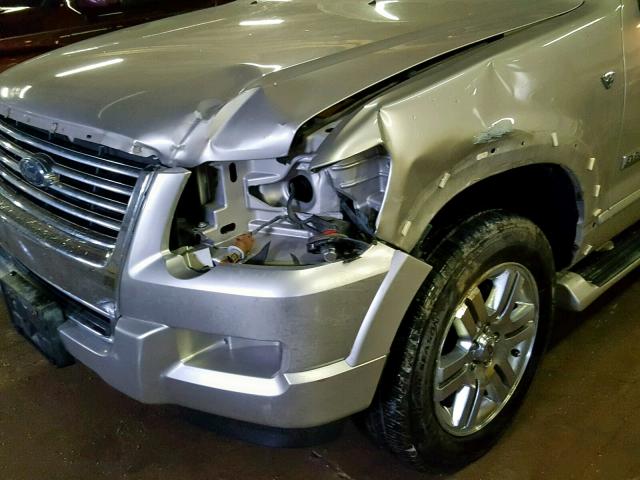 1FMEU75847UB83239 - 2007 FORD EXPLORER L SILVER photo 9