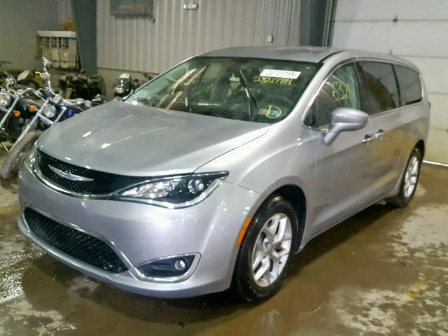2C4RC1FG9JR315315 - 2018 CHRYSLER PACIFICA T 灰色 照片 2