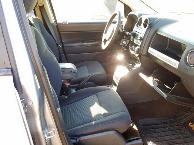 1C4NJCBA7FD313624 - 2015 JEEP COMPASS SP ვერცხლისფერი ფოტო 5