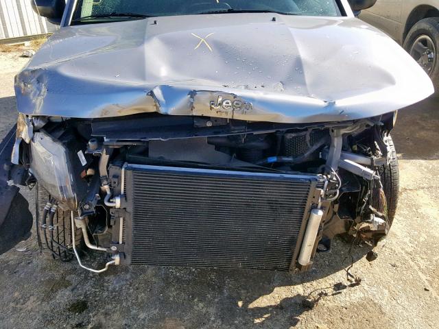 1C4NJCBA7FD313624 - 2015 JEEP COMPASS SP ვერცხლისფერი ფოტო 9