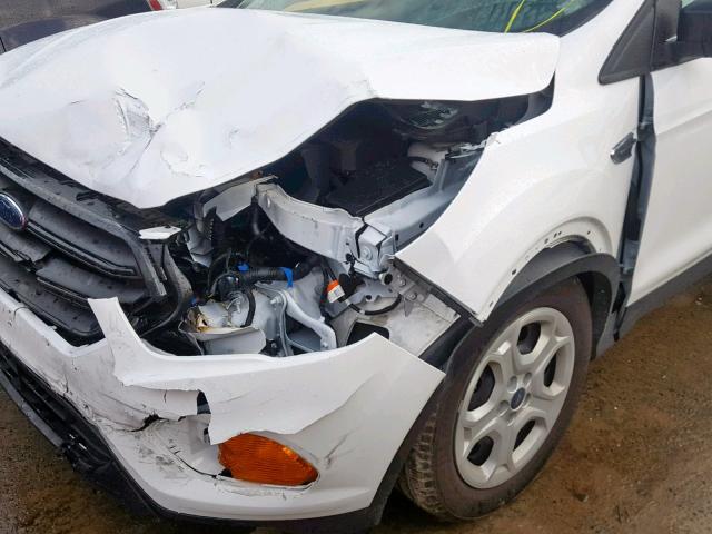 1FMCU0F7XJUC60501 - 2018 FORD ESCAPE S WHITE photo 9