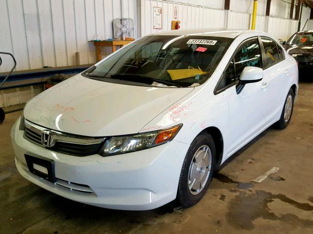 2HGFB2F65CH556530 - 2012 HONDA CIVIC HF WHITE photo 2