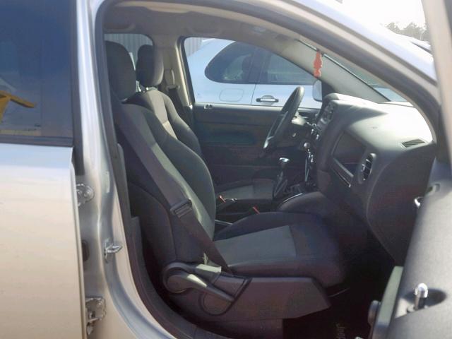 1J4NT1FA9AD677040 - 2010 JEEP COMPASS SP ვერცხლისფერი ფოტო 5