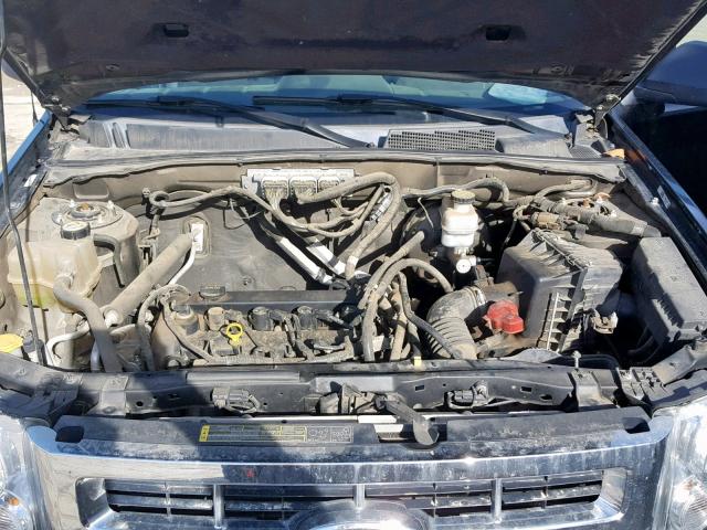 1FMCU03799KA43890 - 2009 FORD ESCAPE XLT BLACK photo 7