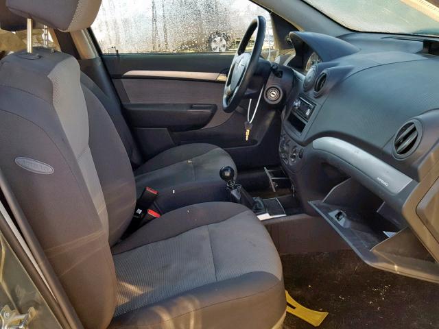KL1TD6DE4AB129768 - 2010 CHEVROLET AVEO LS GRAY photo 5