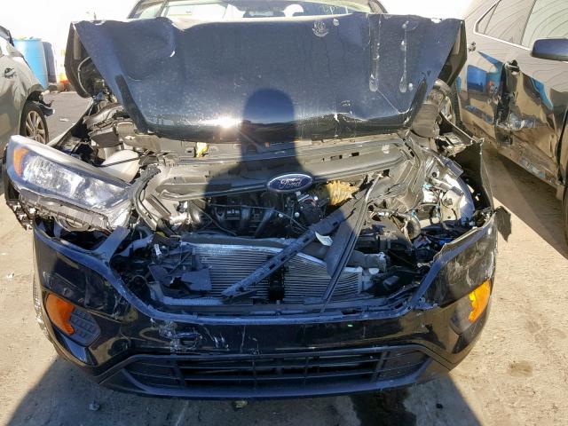 1FMCU0F71JUB93805 - 2018 FORD ESCAPE S GRAY photo 9