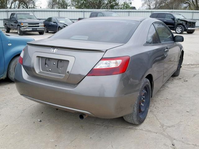 2HGFG12628H501946 - 2008 HONDA CIVIC LX GRAY photo 4