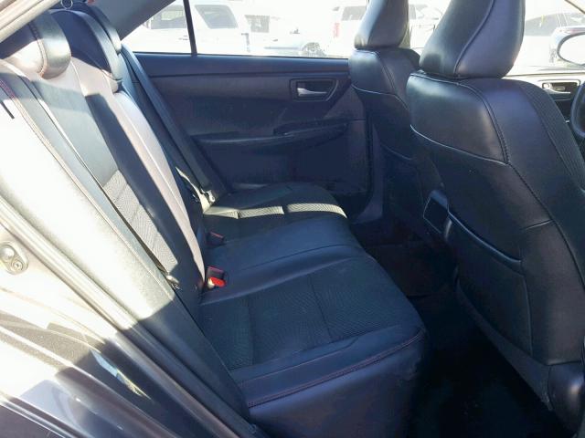 4T1BF1FK9HU396127 - 2017 TOYOTA CAMRY LE 灰色 照片 6