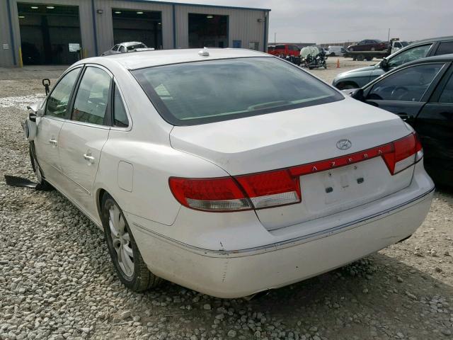 KMHFC46F68A296213 - 2008 HYUNDAI AZERA SE WHITE photo 3