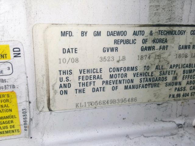 KL1TD56E49B395486 - 2009 CHEVROLET AVEO LS WHITE photo 10