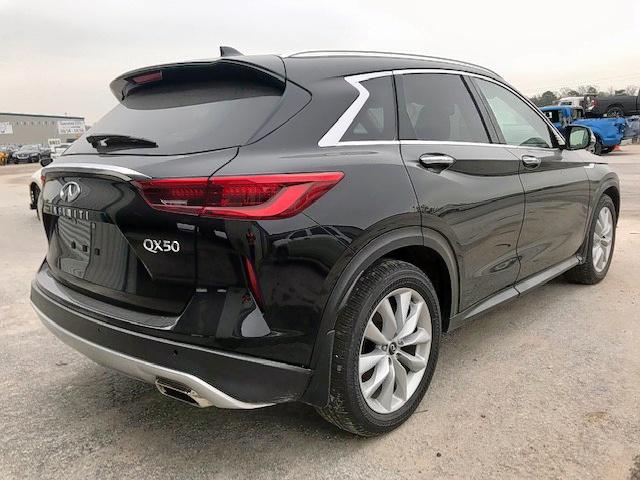 3PCAJ5M11KF101151 - 2019 INFINITI QX50 ESSEN BLACK photo 4