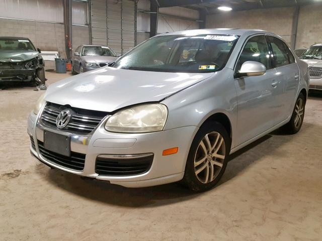 3VWSG71K06M681860 - 2006 VOLKSWAGEN JETTA 2.5 SILVER photo 2