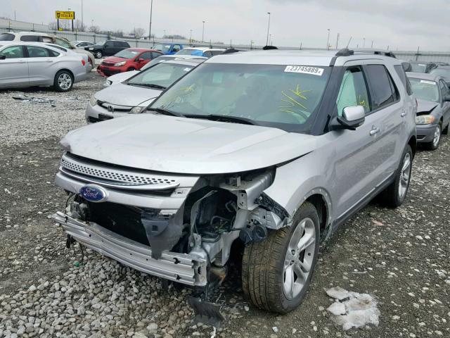 1FMHK7F85CGA71799 - 2012 FORD EXPLORER L SILVER photo 2