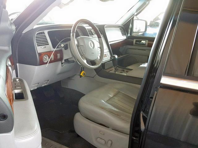 5LMFU27565LJ08018 - 2005 LINCOLN NAVIGATOR 黑色 照片 9