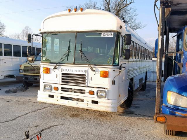 1BAAGCPA31F097753 - 2001 BLUE BIRD SCHOOL BUS WHITE photo 2