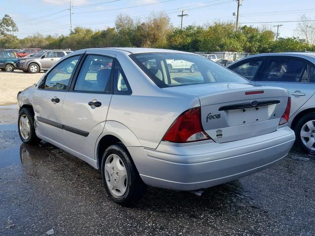1FAFP33PX4W152473 - 2004 FORD FOCUS LX SILVER photo 3