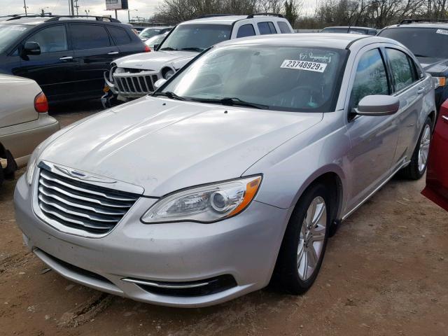 1C3CCBAB3CN318223 - 2012 CHRYSLER 200 LX SILVER photo 2