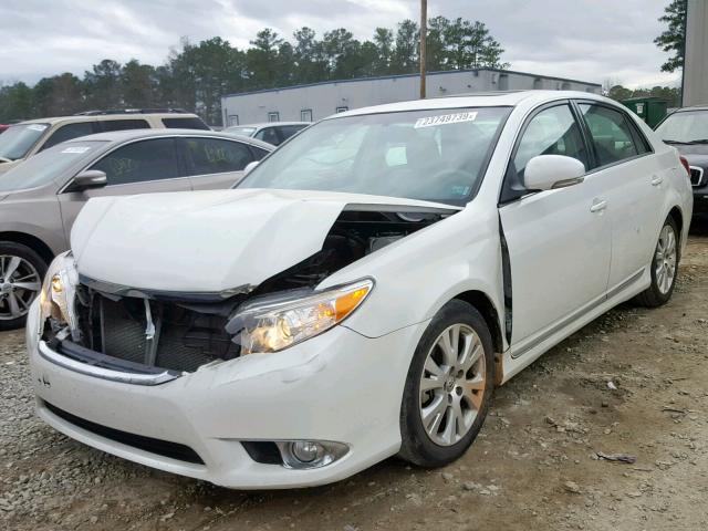 4T1BK3DB3CU441257 - 2012 TOYOTA AVALON BAS WHITE photo 2