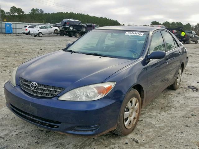 4T1BE32K14U264557 - 2004 TOYOTA CAMRY LE BLUE photo 2