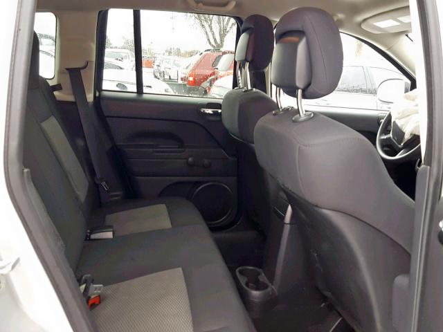 1J4NT1FA2AD652805 - 2010 JEEP COMPASS SP 银色 照片 6