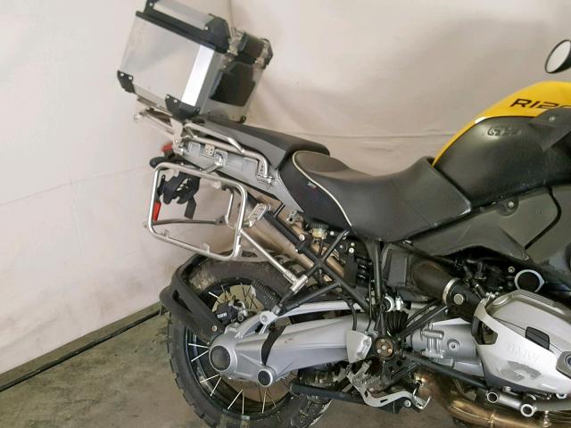 WB1048005BZX65963 - 2011 BMW R1200 GS A YELLOW photo 6