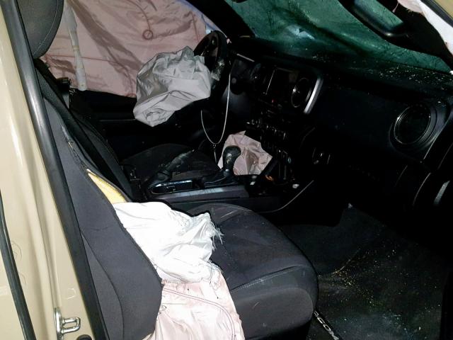 3TMCZ5AN3GM030868 - 2016 TOYOTA TACOMA DOU BROWN photo 5