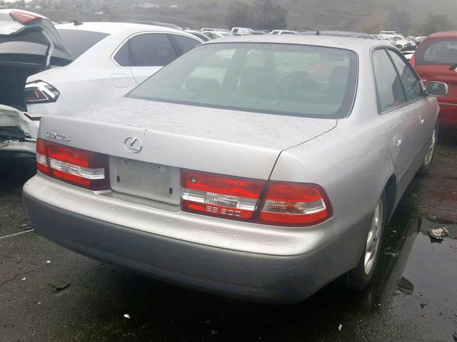 JT8BF28G1Y5080300 - 2000 LEXUS ES 300 SILVER photo 4