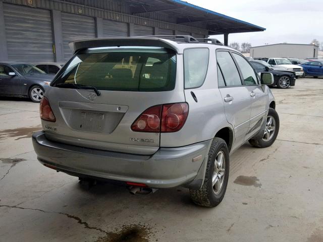 JT6HF10U6Y0105414 - 2000 LEXUS RX 300 SILVER photo 4