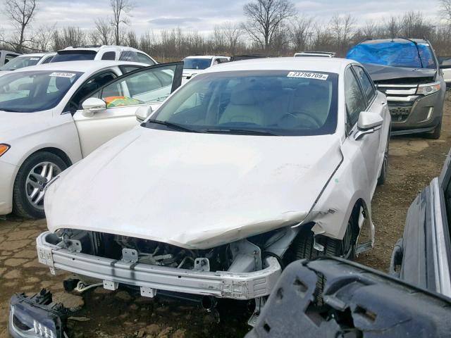 3LN6L5B96JR609388 - 2018 LINCOLN MKZ PREMIE WHITE photo 2