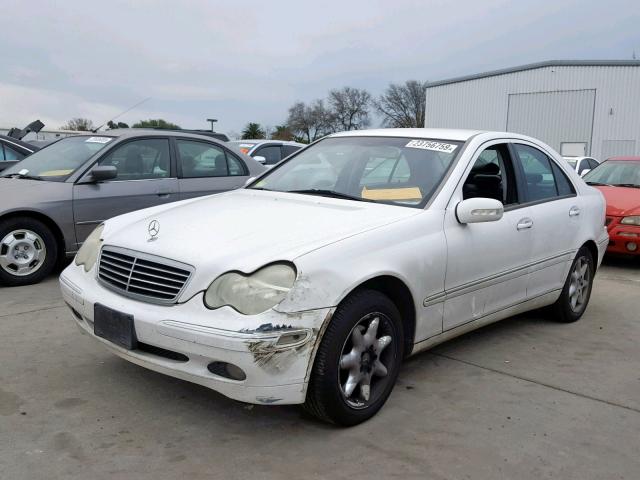 WDBRF61J51F092316 - 2001 MERCEDES-BENZ C 240 WHITE photo 2