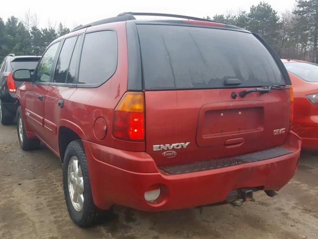 1GKDT13S052307941 - 2005 GMC ENVOY RED photo 3