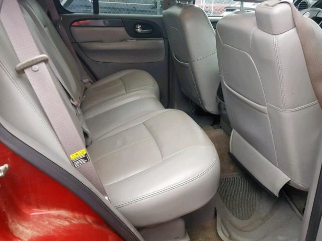 1GKDT13S052307941 - 2005 GMC ENVOY RED photo 6