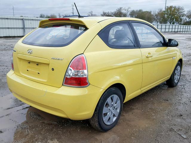 KMHCM36CX9U135573 - 2009 HYUNDAI ACCENT GS YELLOW photo 4