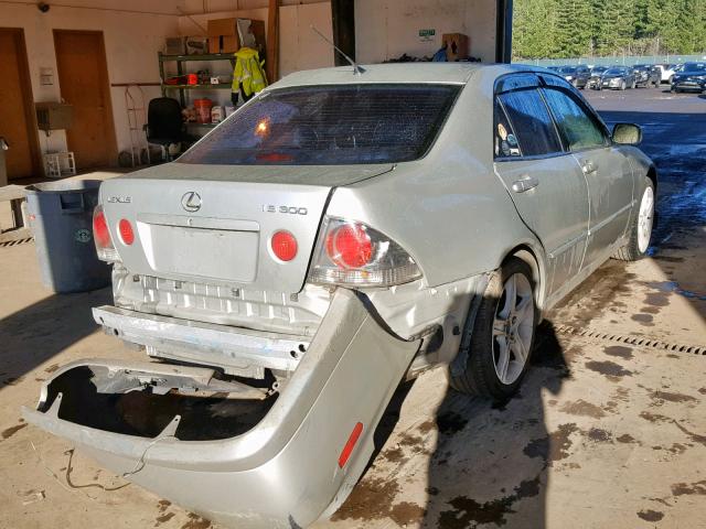 JTHBD192120040564 - 2002 LEXUS IS 300 SILVER photo 4