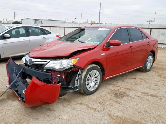 4T1BD1FK1DU096176 - 2013 TOYOTA CAMRY HYBR RED photo 2