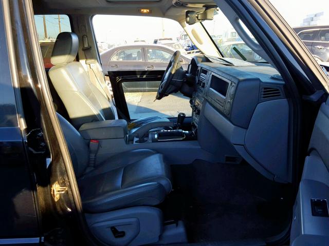 1J8HH48K87C607788 - 2007 JEEP COMMANDER BLACK photo 5