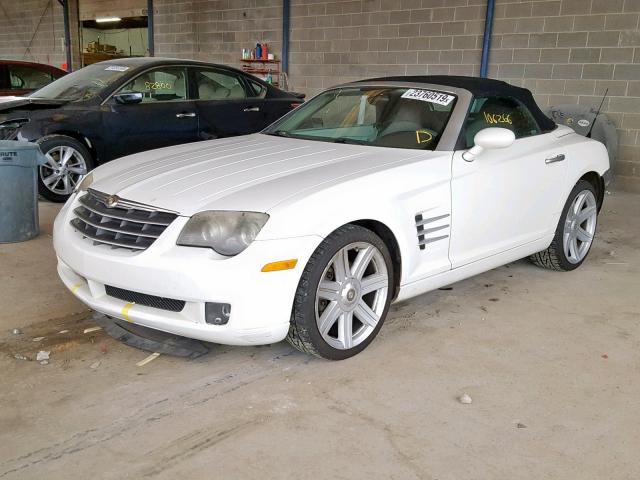 1C3AN65L46X064526 - 2006 CHRYSLER CROSSFIRE WHITE photo 2