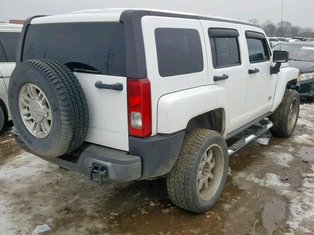 5GTDN13E378107449 - 2007 HUMMER H3 WHITE photo 4