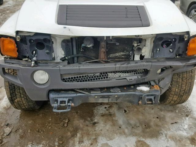 5GTDN13E378107449 - 2007 HUMMER H3 WHITE photo 9